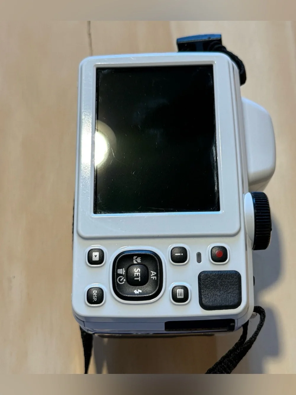 Kodak PIXPRO AZ421 16.0 MP Digital Camera Wht Tested Good w/Bat-Char-SDCard Read